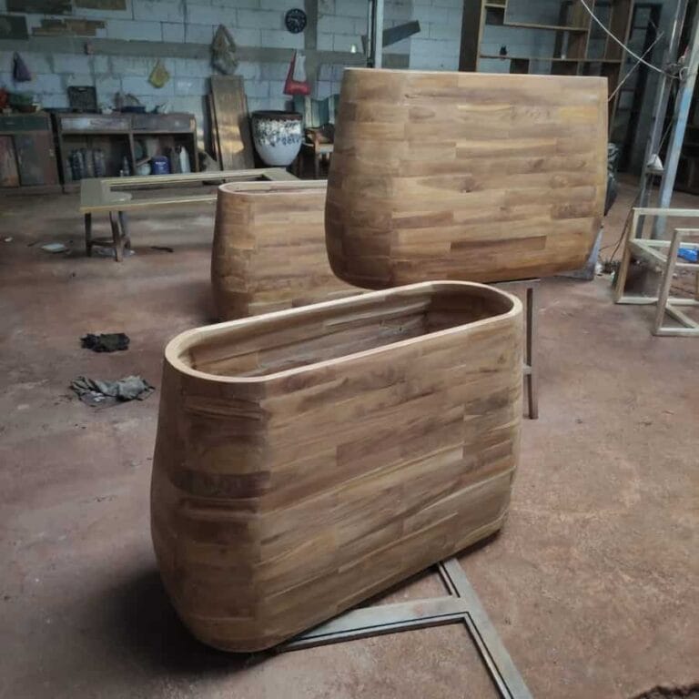 Wood Planters Production